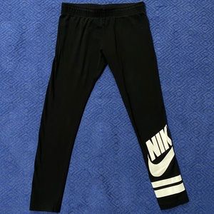 Nike crop leggings. xs/small.